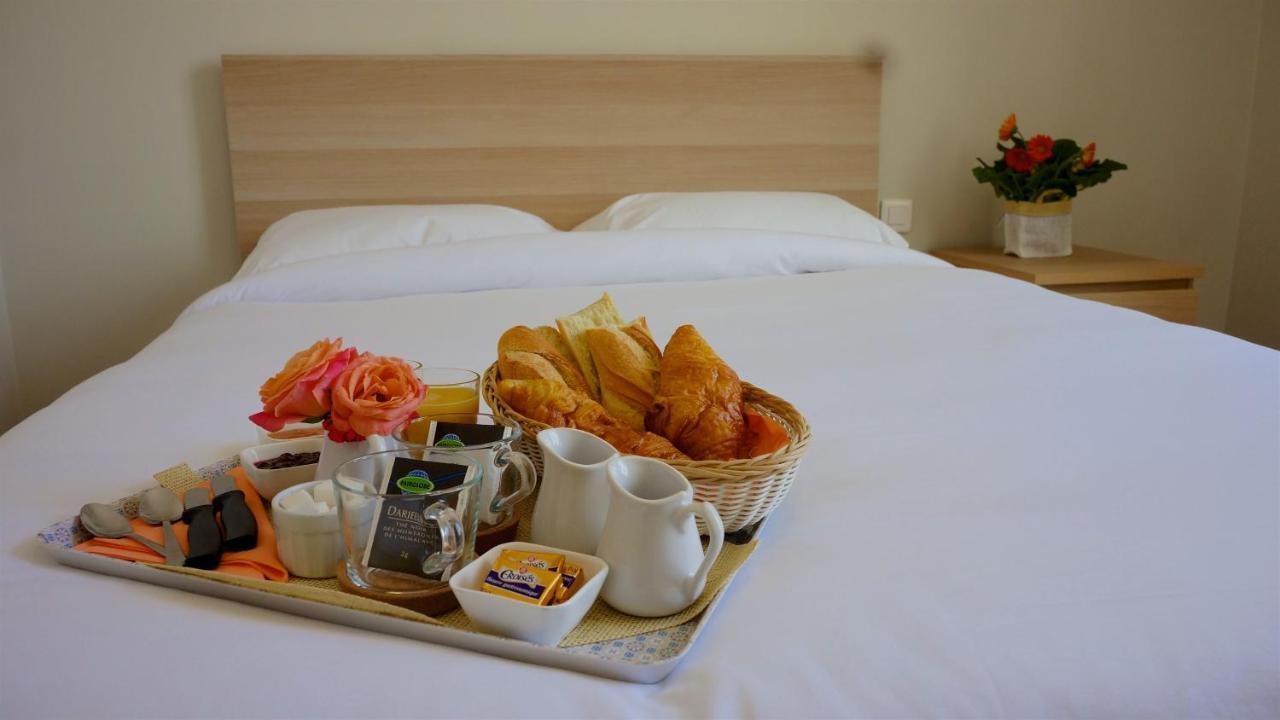 Hotel Vauban リヴリー・ガルガン エクステリア 写真
