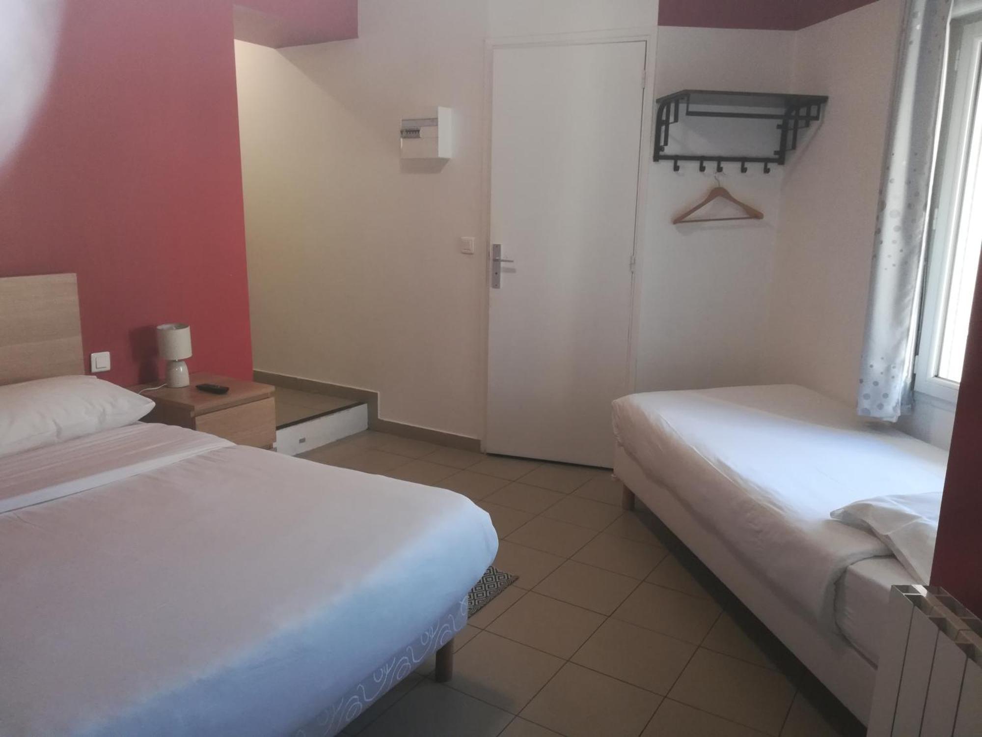 Hotel Vauban リヴリー・ガルガン エクステリア 写真